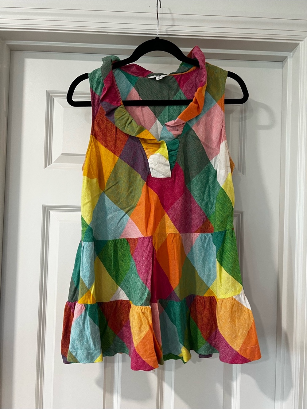 crown & ivy Multicolor Geometric Sleeveless Tank Top